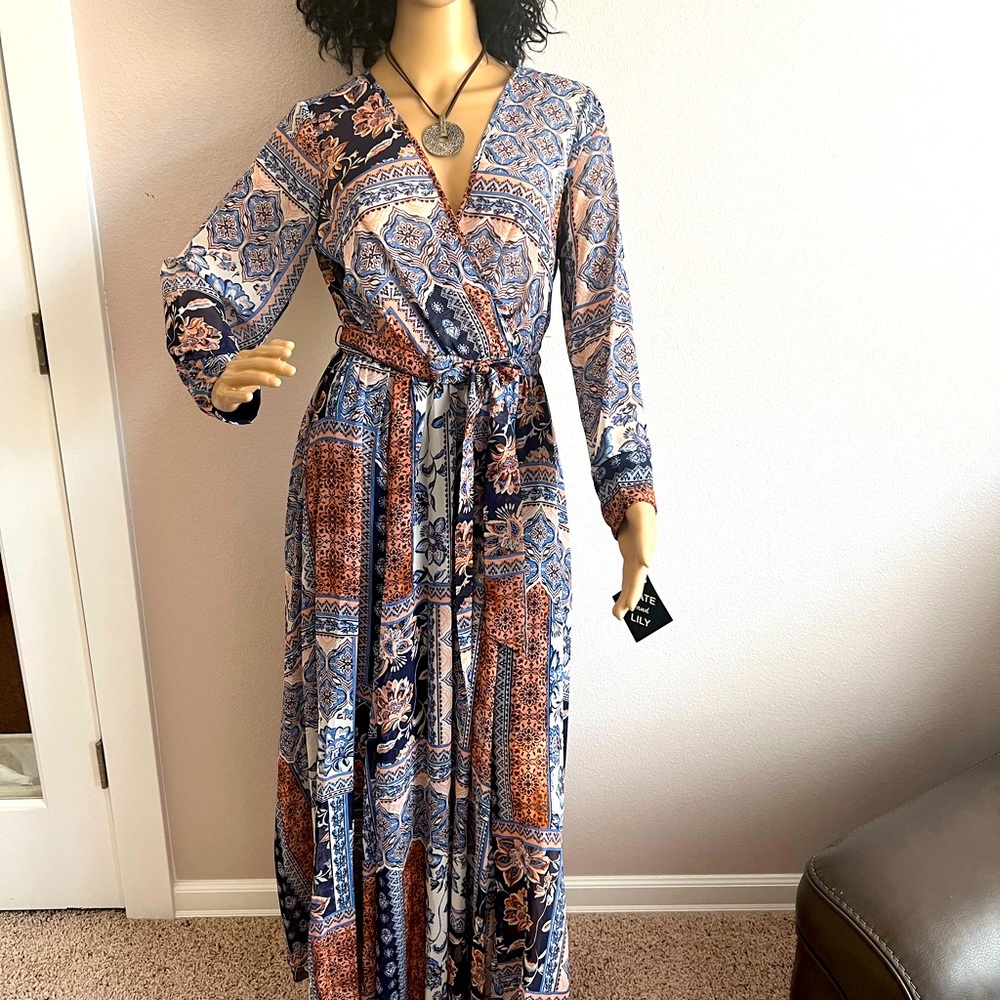 Kate and Lily belt tie long sleeve maxi dress size 4, worn 4 times